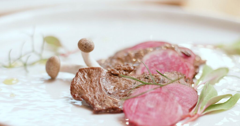 Overcoming the ick factor of lab-grown meat VegNews.AlephFarmsSteak