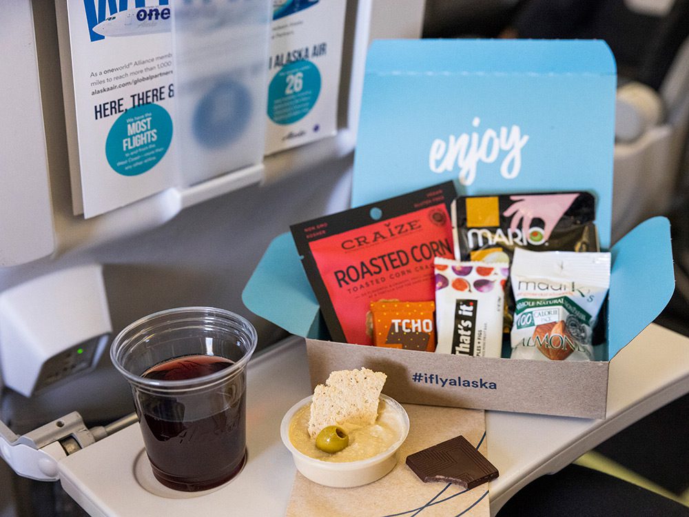 ALASKA AIRLINES’ NEW “SOY MEETS WORLD” VEGAN MEAL CELEBRATES THE BEST OF SUMMER