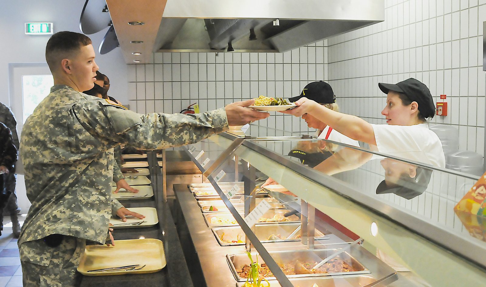 81 PERCENT OF MILITARY MEMBERS WANT PLANT-BASED MEALS, NEW SURVEY FINDS