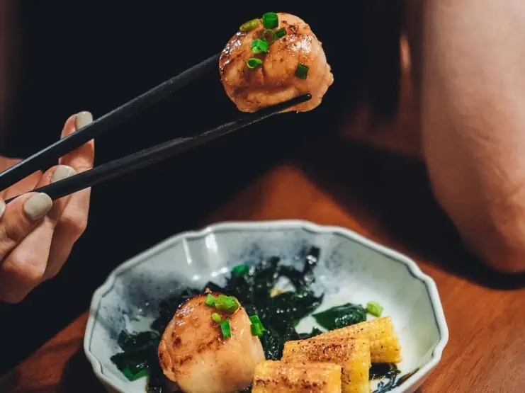 Mermade: Cultivated Scallops Made Using Low-Cost Aquaponics Technology