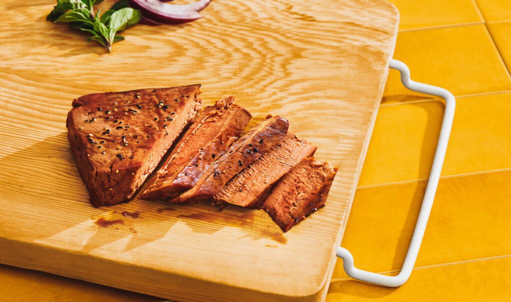 VEGAN MUSHROOM MEAT STARTUP BORN FROM HYUNDAI MOTOR CORPORATION IN SOUTH KOREA VegNews.Meati 2