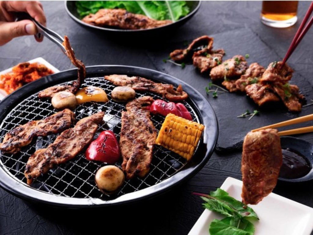 Clever Carnivore Raises $2.1M for New Chicago Headquarters