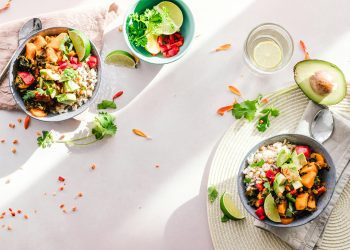 Joaquin Phoenix urges Chileans to adopt plant-based foods in a campaign sponsored by Fundación Veg