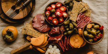 Mirror Tissue Revolutionizes Plant-Based Meat Alternatives