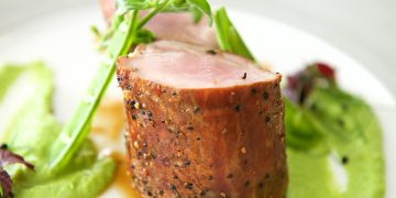 Researchers at NUS use sugar cubes to build rye scaffolds for cultivated meat