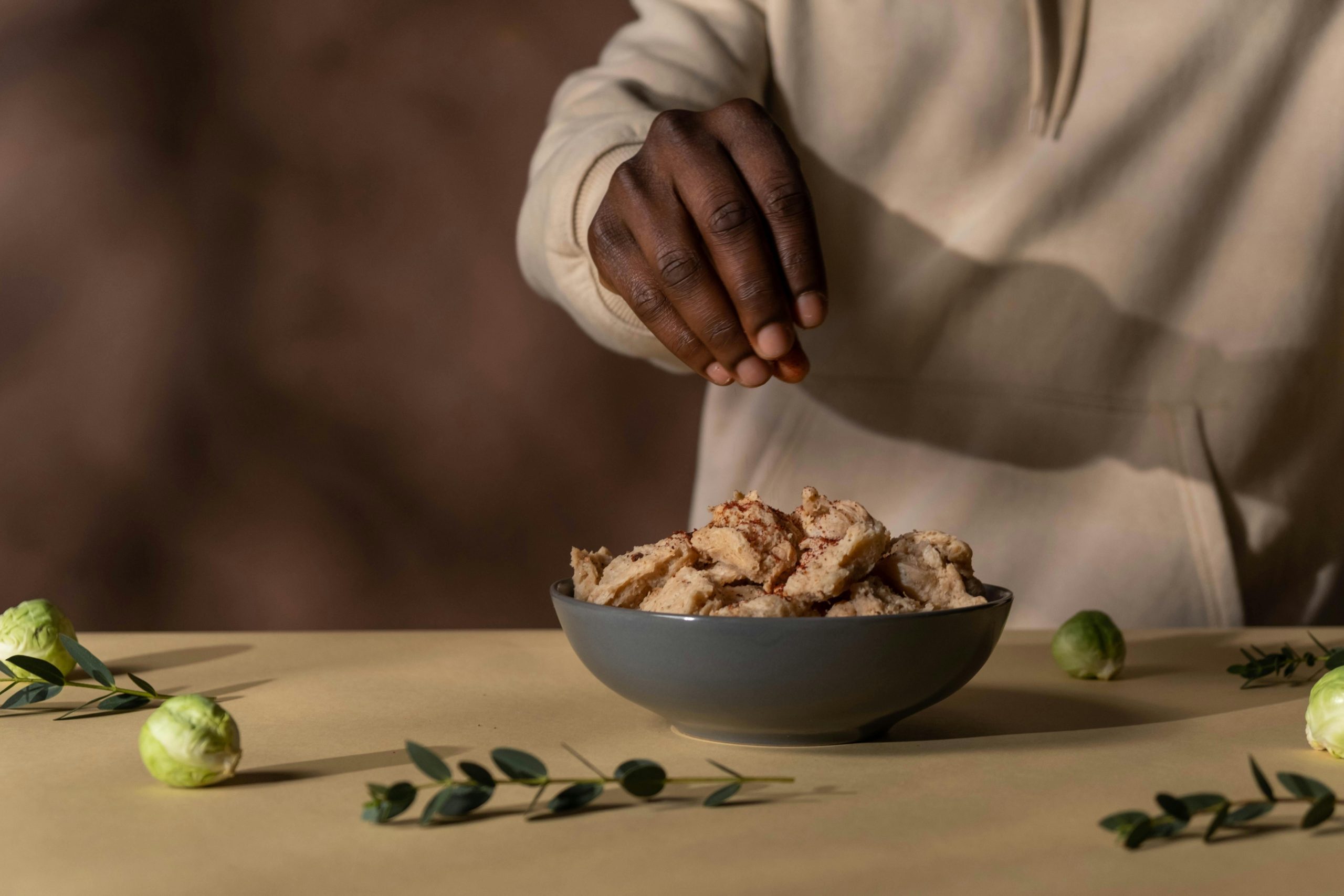 Why UK investors should invest in cultivated meat? pexels cottonbro 6805068 scaled